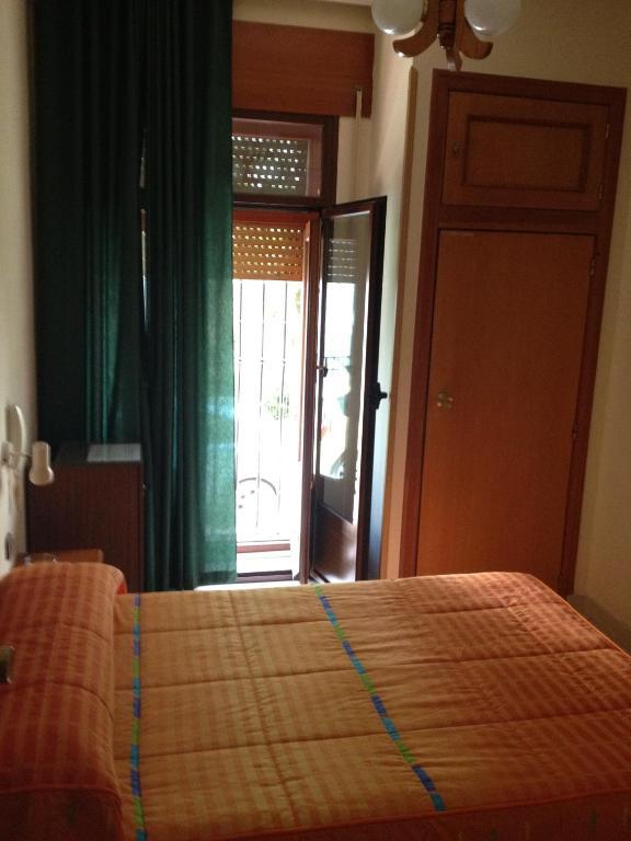 Hostal Cervantes Valdemoro Cameră foto